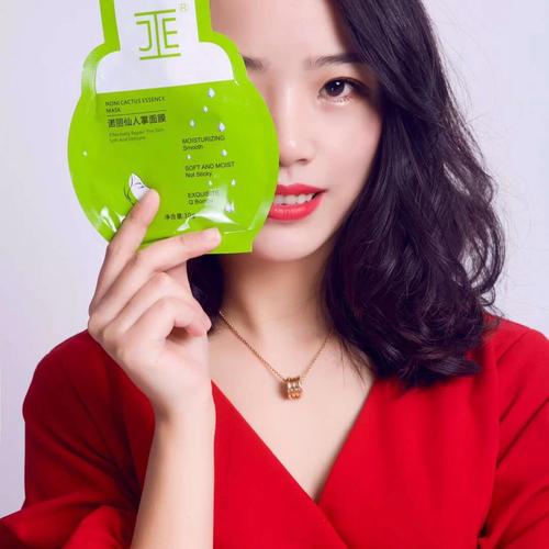 仙人掌种子油和诺丽 酵素合二为ー了,全新使用的日本低敏棉籽绒面膜布